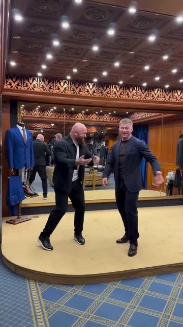 #Ромакидаетвертушки #юмористы #дружбанародов #Магомед Исмаилов #романкурцын #реакция #rutube