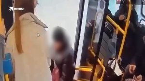 В Новосибирске пенсионерка, выпавшая из автобуса, добивается компенсации