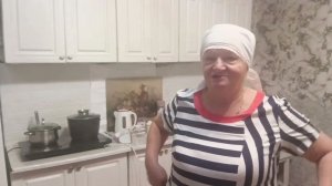 Три поколения. Готовлю детей, в дорогу!!!