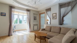 Топовое предложение по району! Аренда 4-комн. квартиры, 136 кв.м. (ID 35618)