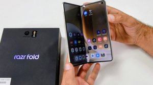 Честный обзор Motorola Razr Fold, первый складной смартфон Моторола! / Арстайл /