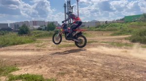 Школа мотокросса ZRT Тренировка прыжков