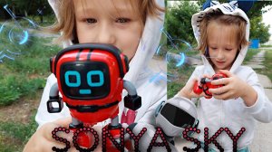 Распаковка необычного  робота. Unpacking the robot