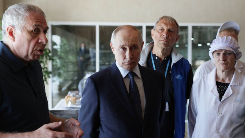 Япония в ярости: Путин посетил Итуруп, а Токио заявила о решительном протесте