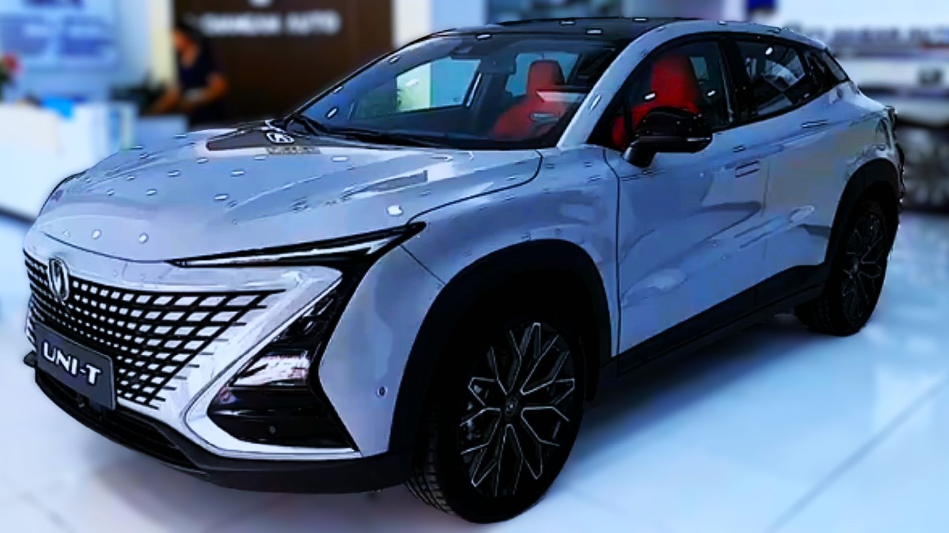 Компактный кроссовер Changan Uni-T 2026