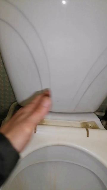 ремонтируем старый смывной бочок