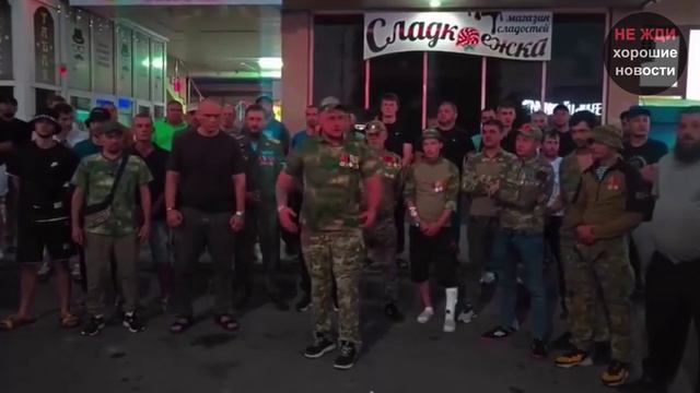 “Человек, находясь в отпуске, погиб вот здесь, не погиб на войне, а погиб вот здесь”.