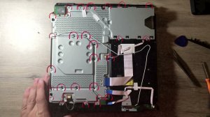 Полный разбор ps4 slim, чистка замена термопасты и термопрокладок. Видеосхема с субтитрами.