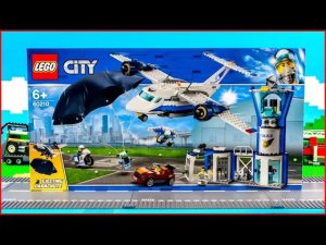 Сборка LEGO City 60210: Воздушная база полиции (6/7)