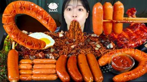 Мукбанг - токпокки и острая лапша и лапша с чёрным соусом - много соуса