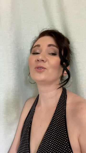 Ирина Саяхова 