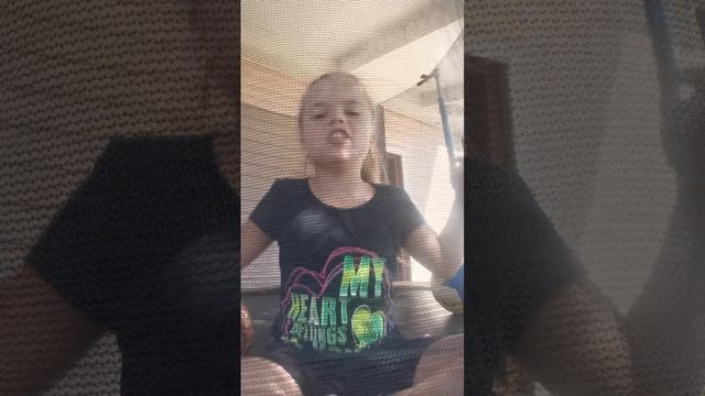 Развивашки для малышей часть 2 цвета акулёнок и синий трактор от 0+ до 10+