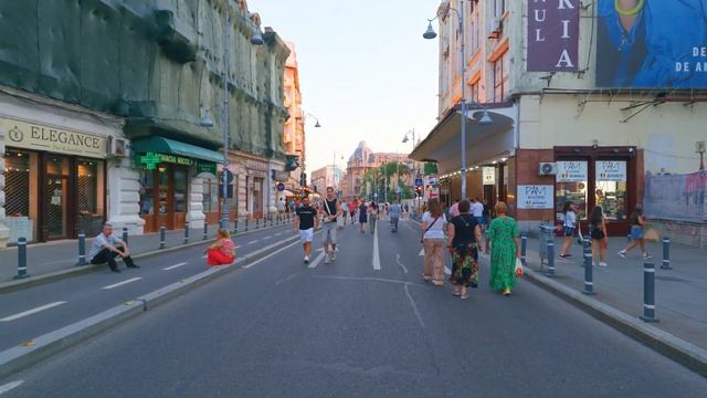 Вечерняя прогулка по Бухаресту в атмосфере выходных и с красивыми девушками