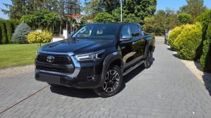 Предлагаем Вам Toyota Hilux 2.4 D-4D, комплектация SR5, 2021 года.