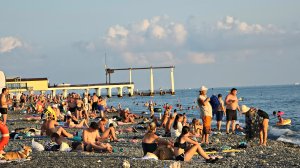✅️🌴13 АВГУСТА В АДЛЕРЕ:+30°ЖАРЫ, ИДЁМ ОТ УЛ.КУЙБЫШЕВА К МОРЮ. ПЛЯЖ ОГОНЕК,ОБСТАНОВКА И ЛУЧШИЕ МЕСТА
