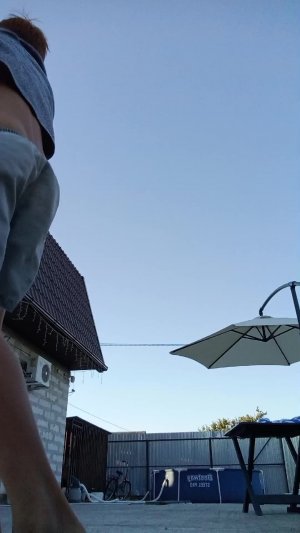 е