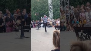 ... Между двумя датами