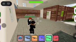 Я играю в игру фанкнайт в роблаксе.