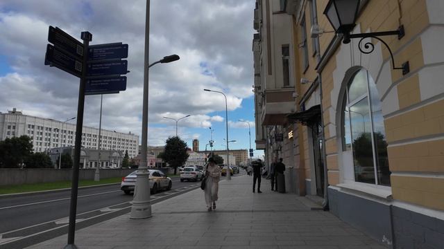 Москва сегодня 2026 красивые бульвары и летняя атмосфера города