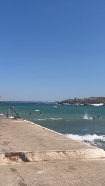 🌊
