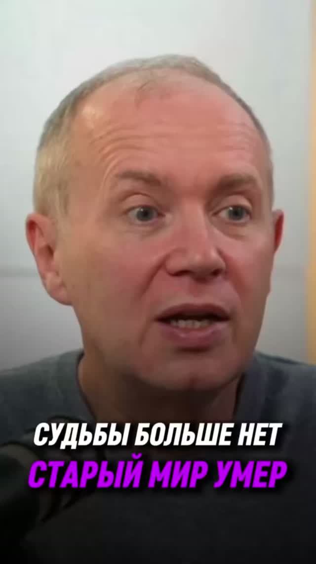 Мозг пытался удержать всё под контролем, опираясь на прошлую боль и страхи, но этот механизм…