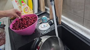 Прибыла посылка Кизил.