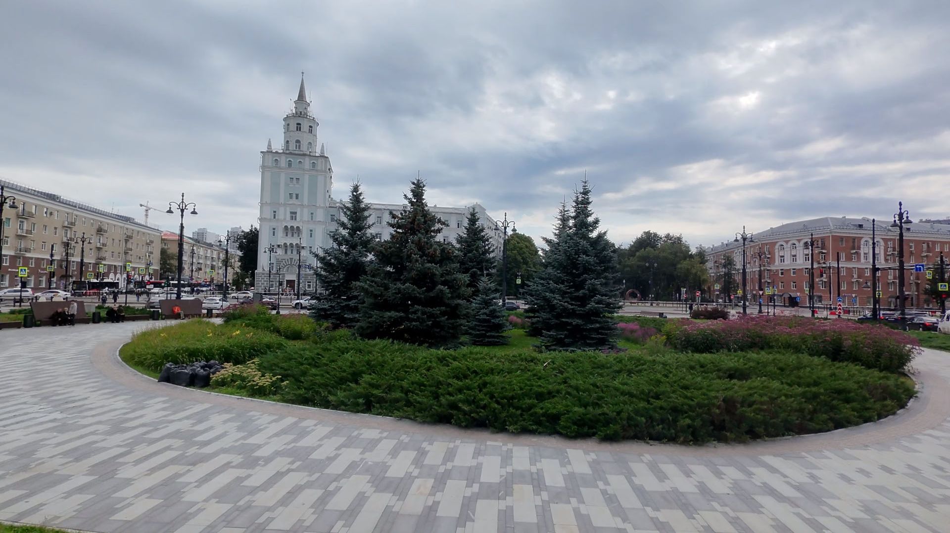 Полёт над Комсомольской площадью