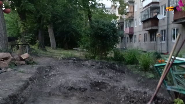 ЗЕМЕЛЬНЫЕ РАБОТЫ С ДРУЗЬЯМИ И ПРОТИВ ЛОМА - НЕТ ПРИЁМА!!!