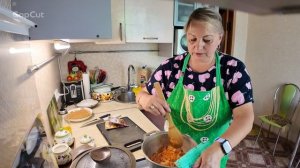 Большая готовка: закрываю банки на зиму и готовлю ужин