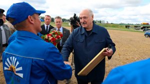 Лукашенко встретился с рекордсменами уборочной кампании