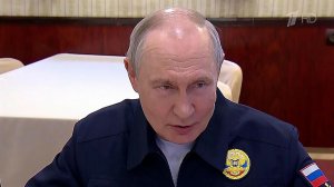Владимир Путин посетил остров Итуруп и встретился с губернатором Сахалинской области.