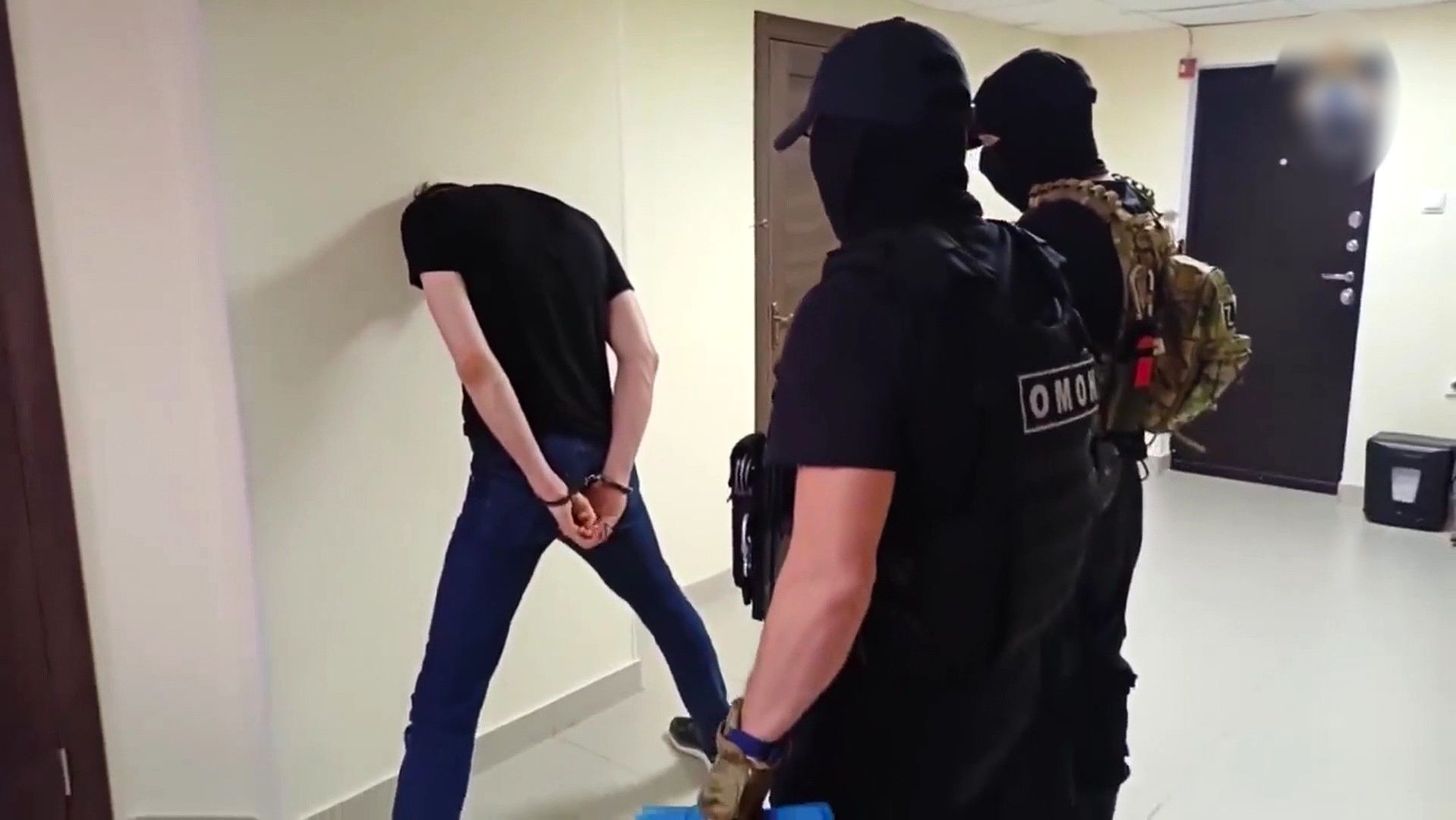 Жителя Нижневартовска отправили под стражу за призывы к террористической деятельности