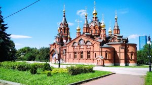 Алое поле в Челябинске