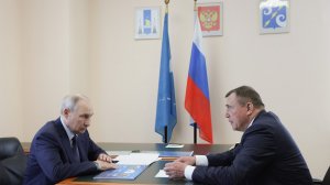 Владимир Путин с губернатором Сахалинской области В.Лимаренко, Сахалинская область, 13 августа 2026