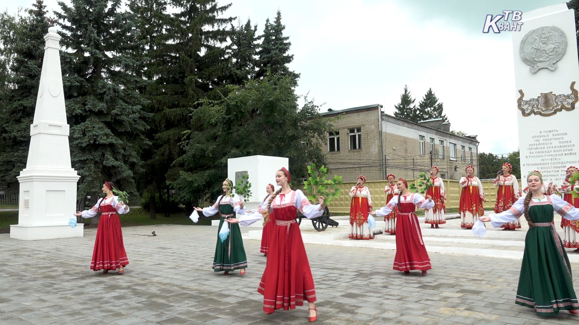 В Зарайске открыли въездные городские заставы и обновленный памятник воинам 140-го пехотного полка