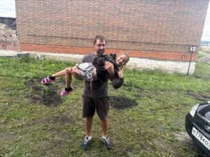 когда  у тебя День Рождения Ты жалеешь что ты со взрослеешь и ты становишься всё взрослее и взросле