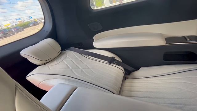 GAC M8 Lounge 4 Seat салон