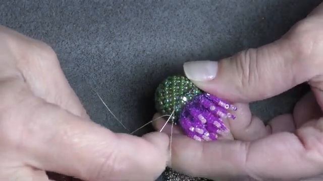 Чертополох из бисера  от TimelessCreationCo. Часть 2 из 2.