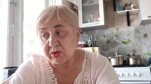Варю рыбный суп.История двух девочек.