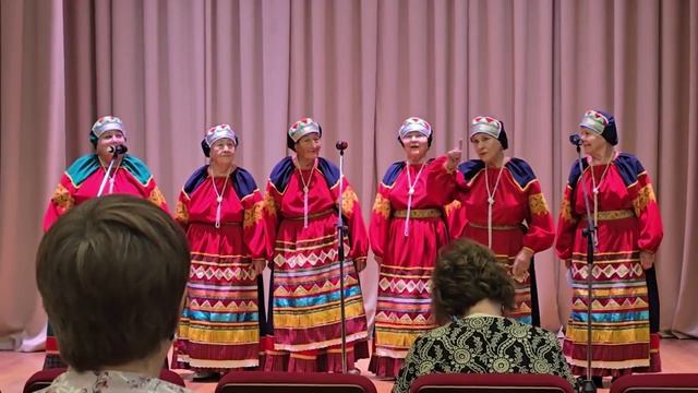 Женская вокальная группа Рассвет - А душа как песня