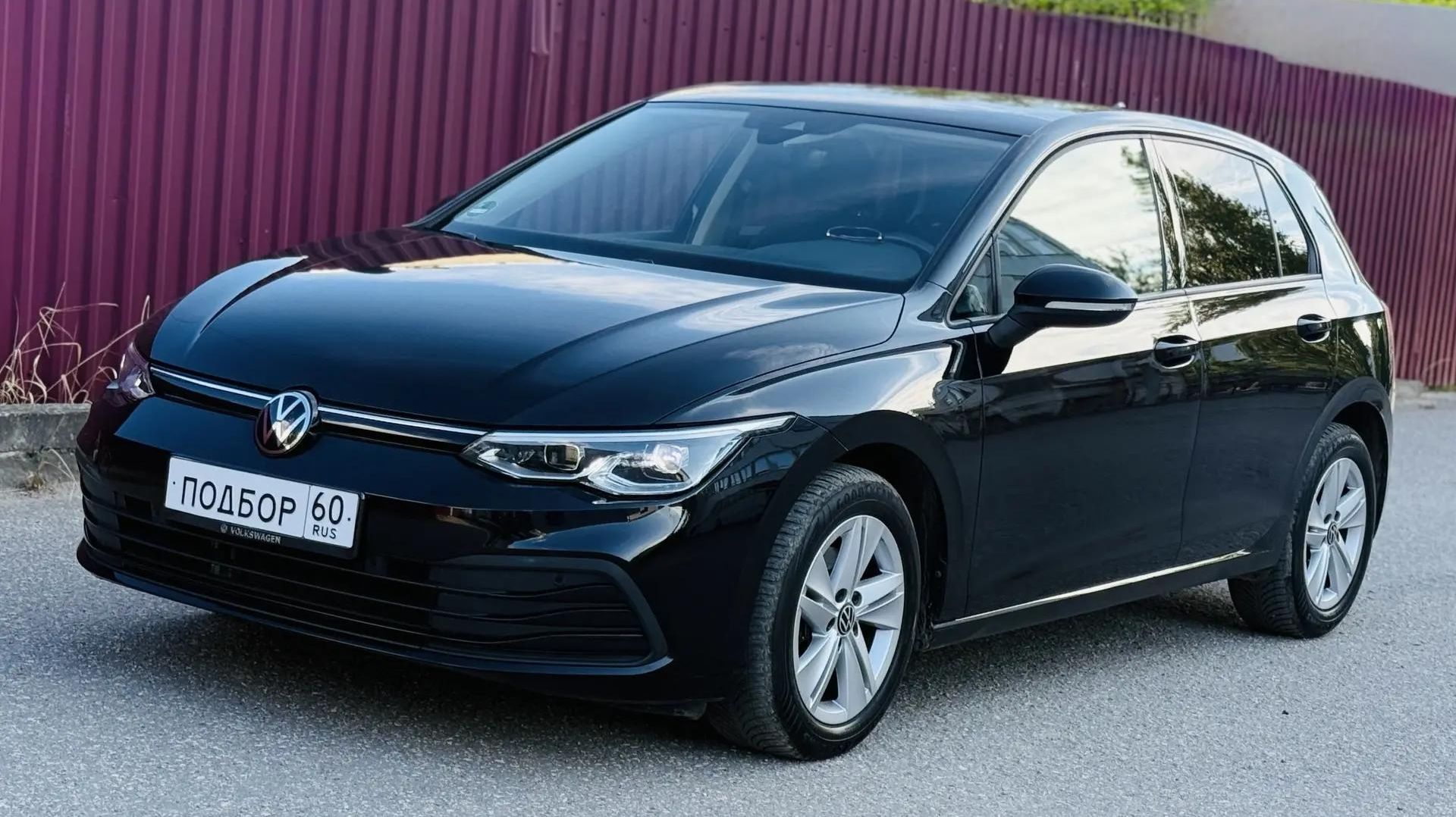 Отличный Volkswagen Golf 8 из Германии за 2.000.000 рублей.