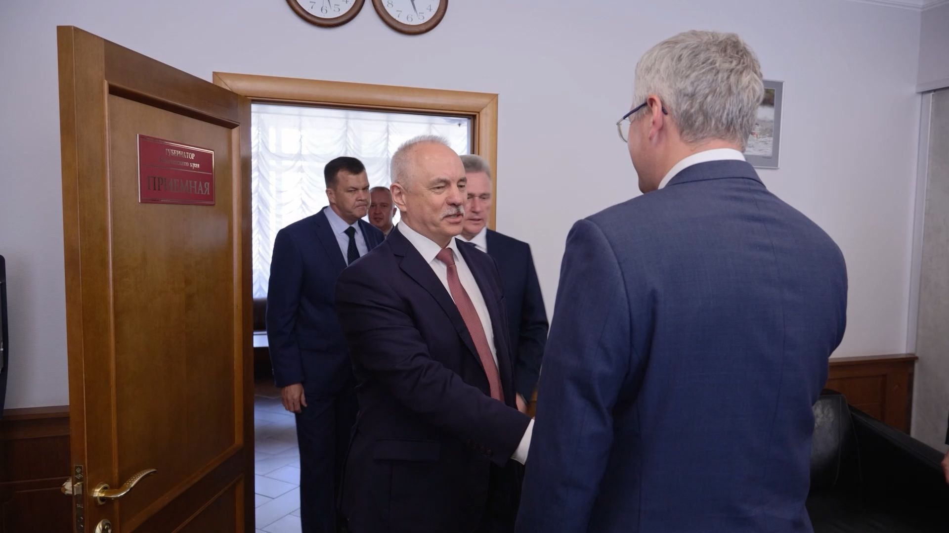 АРКТИЧЕСКИЙ РУБЕЖ ПОД ЗАЩИТОЙ