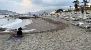 Беженец🇹🇷АЛАНЬЯ. ПЛАВАЕМ С СЫНОМ В МОРЕ КАЖДЫЙ ВЕЧЕР. ЖВАЧКА TURBO. СИНДИ ГОТОВИТ В МИНИ-ЮБКЕ.