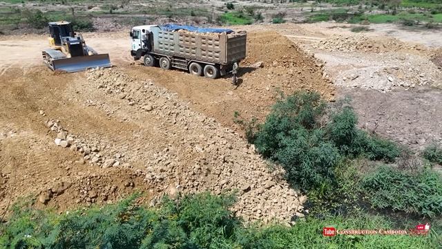 Nicely Landfill Into Water Hole Small Is Done By Skilled Shantui DH17c3 Dozer & 25-ton Dump Trucks-0
