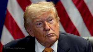 Трамп вводит пошлины на импорт беспилотников и комплектующих к ним, сообщили в Белом доме.