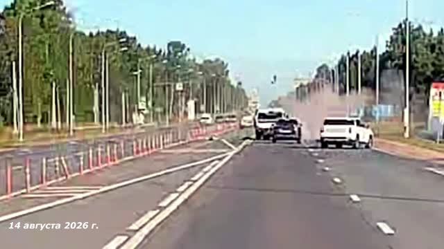 Жесткая авария с 4 автомобилями произошла под Тосно. Несколько человек погибли.