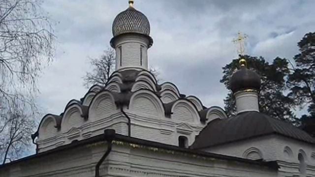 Усадьба Архангельское. Храм Архангела Михаила