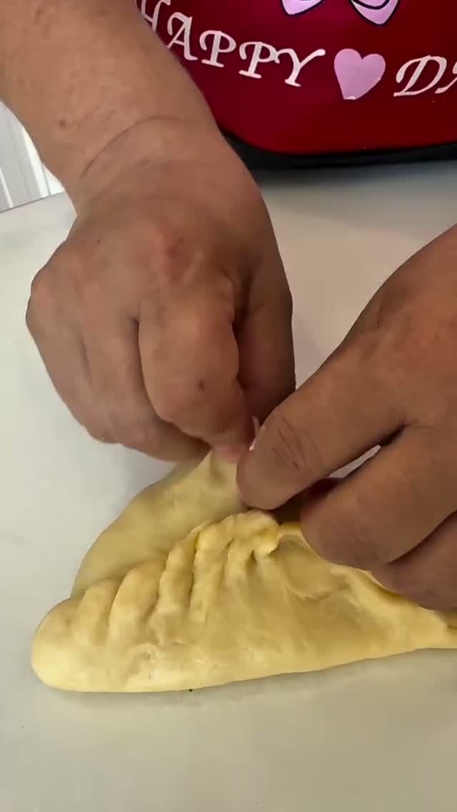 Самса из песочно-дрожжевого теста.