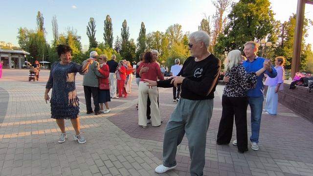 Сегодня в белом танце кружимся.... 14.08.26.