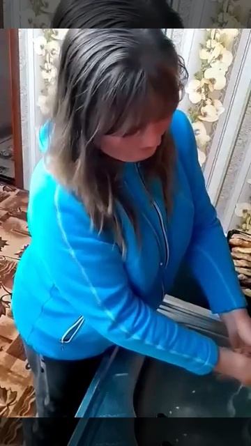 Один из способов, как в домашних условиях приготовить приманку из манной крупы для рыбы